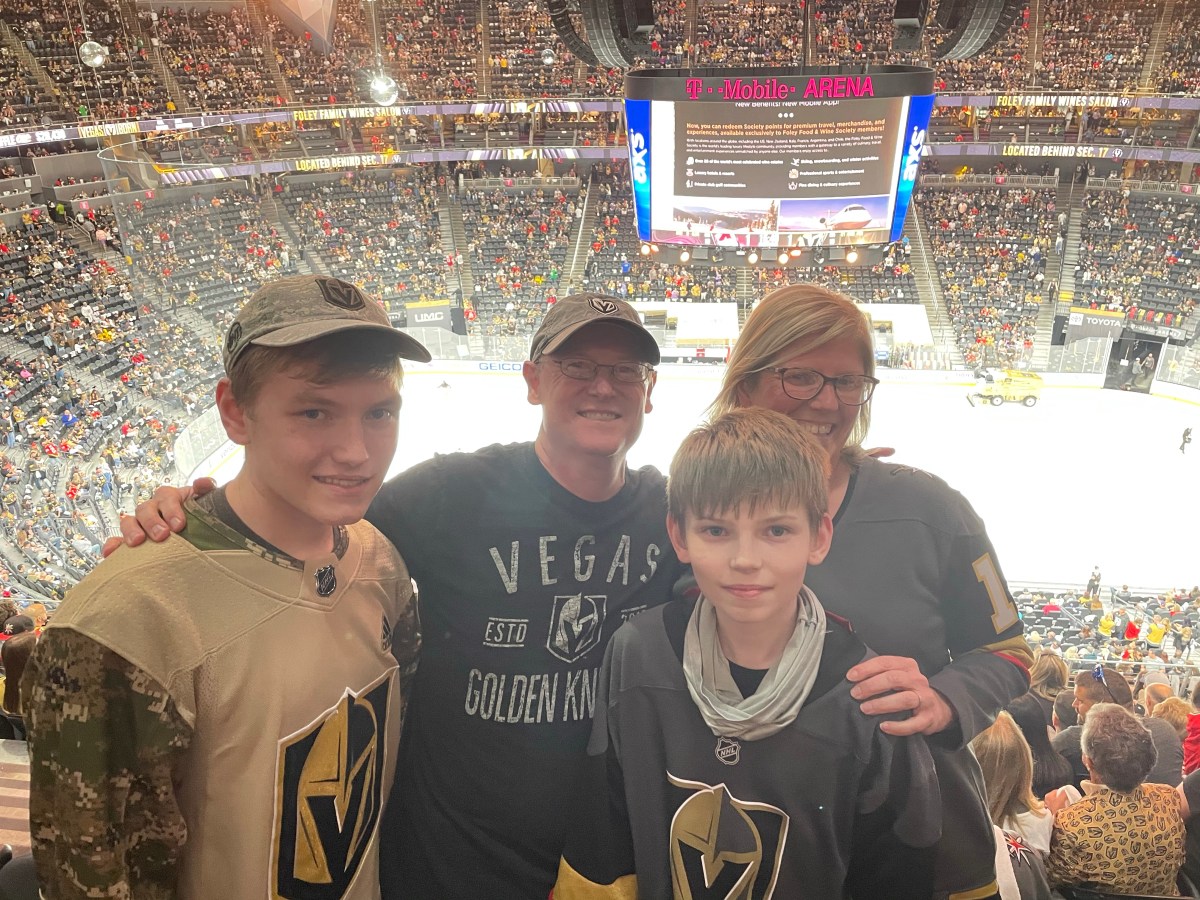 Hey Let’s go to the NHL playoffs&nbsp;😉